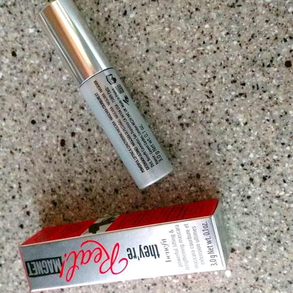 NWT benefit Mini they're Real! Magnet in SUPERCHARGED BLACK - Picture 4 of 6